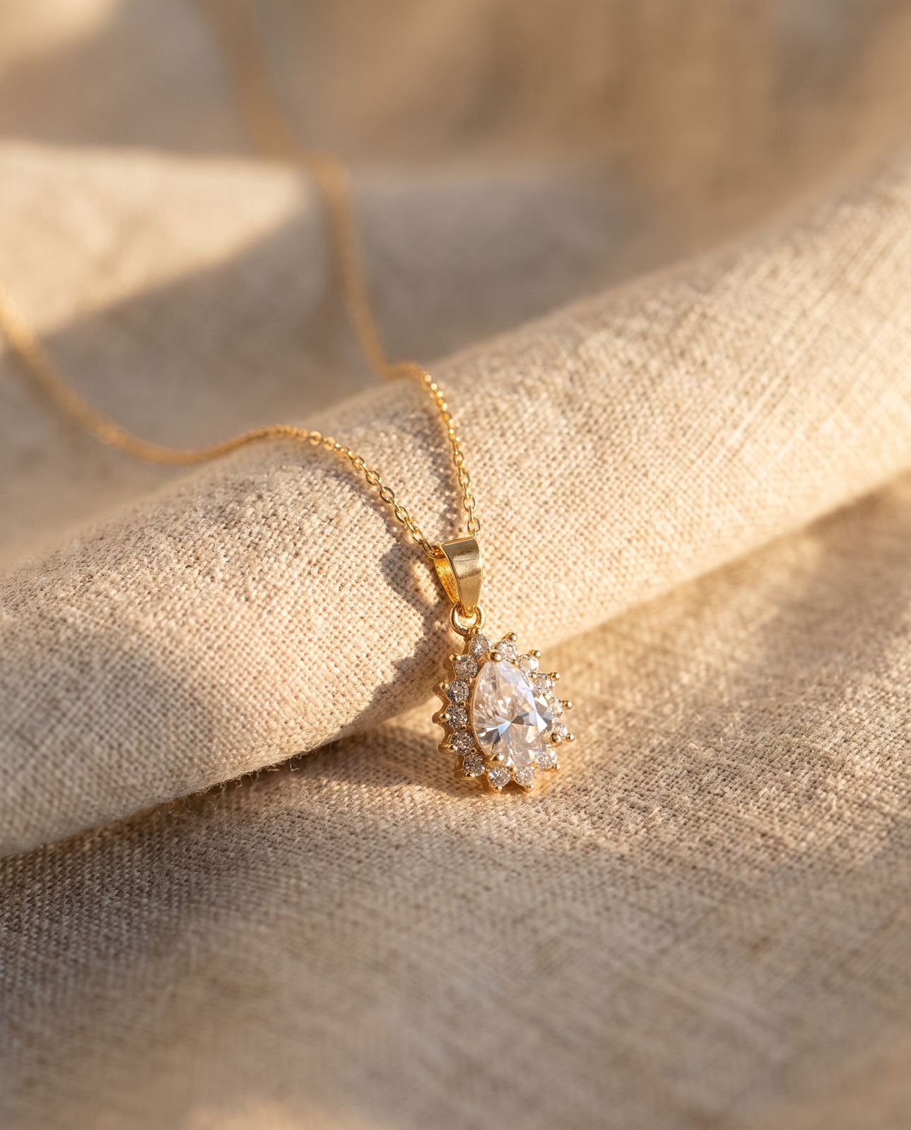 Zircon Chain